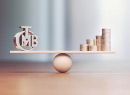 Merkez Bankası'ndan en yeni enflasyon tahmini! 3 koldan azalış: Herkesin hissettiği farklı, Yüzde 27 diyen de var yüzde 71 diyen de...