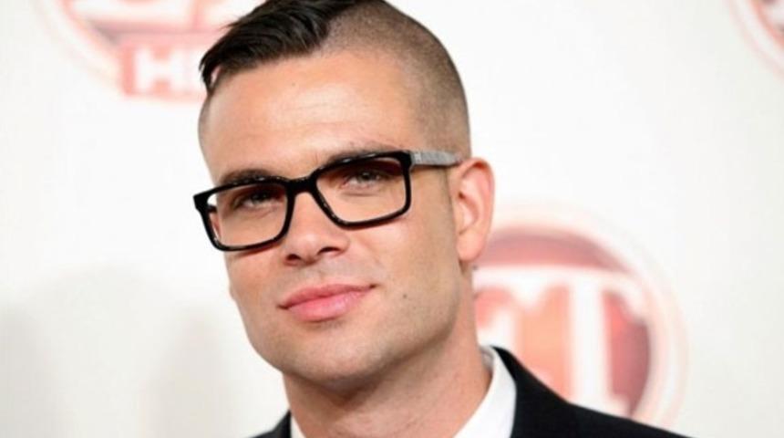 &Uuml;nl&uuml; oyuncu hayatına son verdi