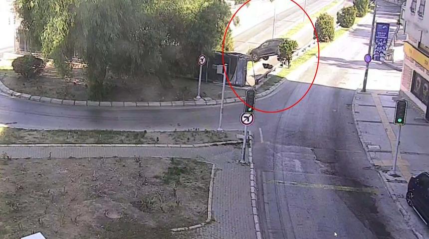 İzmir'de feci kaza: 6 metre yüksekten alt geçide uçtu! 3 ölü, 2 yaralı...