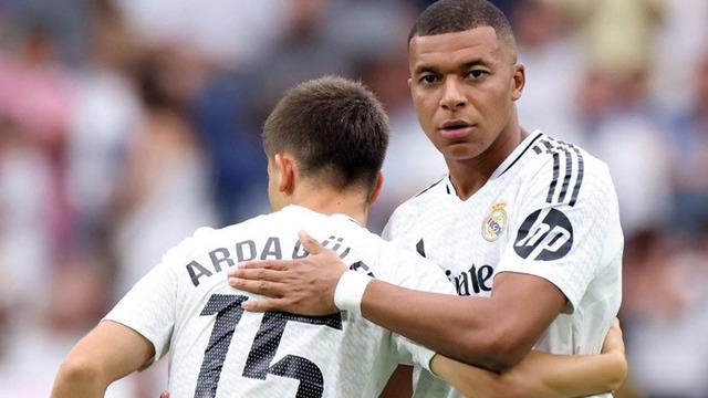 Real Madrid taraftarlarını yıkan haber geldi! Kylian Mbappe sakatlandı
