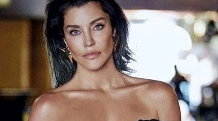 Eski manken Deniz Akkaya'nın acı günü! Kaptan babasını kaybetti