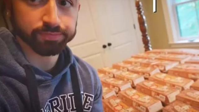 Kendi üzerinde deney yaptı! Bir ayda 700'den fazla yumurta yedi... Sonuçlar onu bile şaşırttı