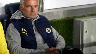 Fenerbahçe Teknik Direktörü Jose Mourinho'dan galibiyetin ardından çarpıcı açıklamalar! '' Eylül ayında kupa kazanamayız, dalga geçemezsiniz...''