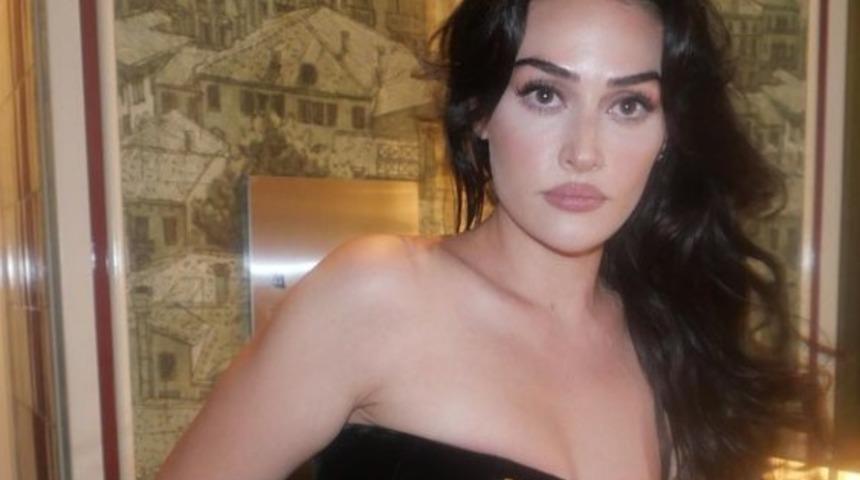 Esra Bilgiç ve Faruk Sabancı gecelerde! Taze aşıklar bu defa poz vermekten çekinmedi