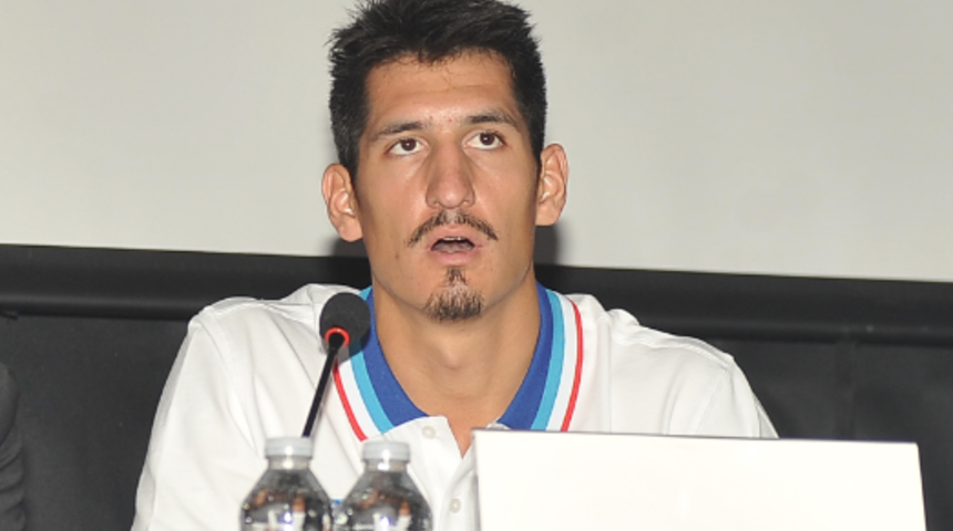 Derek Willis: Pazar günü çok büyük bir maça çıkacağız