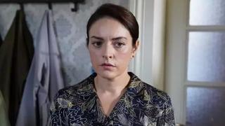 Ezgi Mola setlere geri dönüyor! Yapımcıdan özel istek