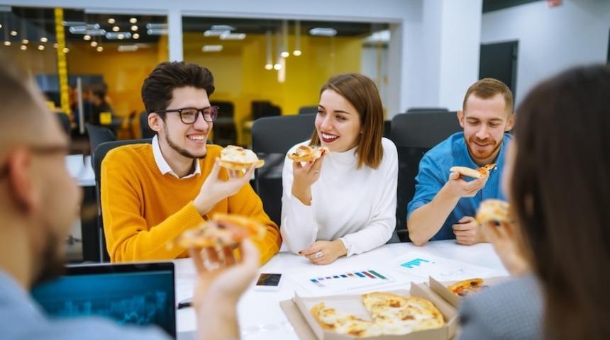 Yemek kartları ile iş yerinde daha iyi bir yemek kültürü oluşturun