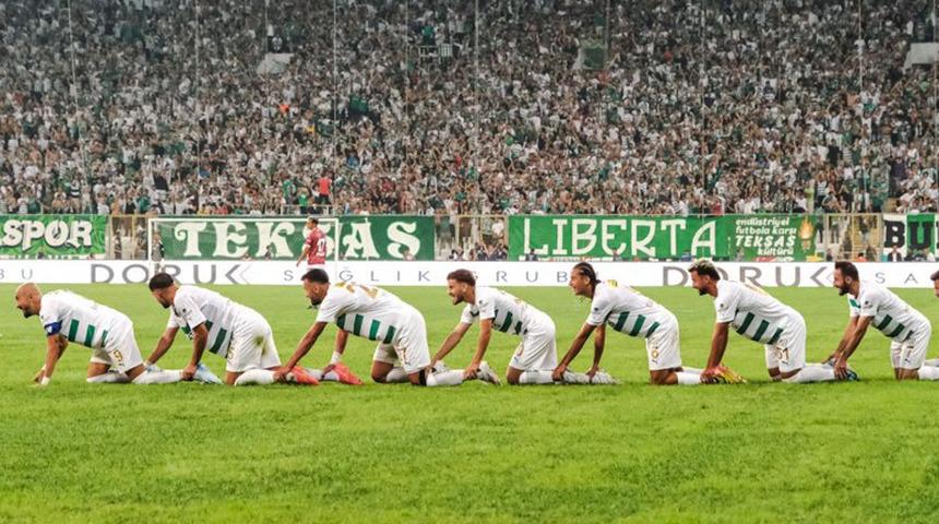 Bursaspor taraftarı yine imkansızı başardı! 3 saatte 40 bin bilet satın aldılar