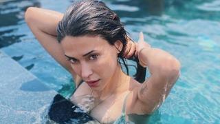 Torreira ile aşk yaşıyor! Devrim Özkan'ın gala tarzı çok beğenildi! 'Sade ama şık' 