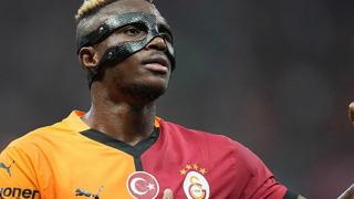 Osimhen'in menajerinden Galatasaray yönetimine telefon! Daha devre arasına bile gelmeden Türkiye'ye geliyor...