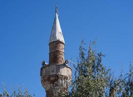 Seferihisar Belediyesi, SGK borcu nedeniyle okul ve camileri takas için önerdi!