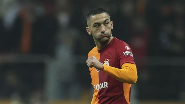 Galatasaray'da Kerem Aktürkoğlu'nun ardından bir ayrılık daha yaşanıyor. Takımda mutsuz olduğu bilinen Hakim Ziyech'in açıklamaları sonrası Okan Buruk yıldız oyuncunun üstünü çizdi ve devre arasında gönderilmesini talep etti. 640xauto