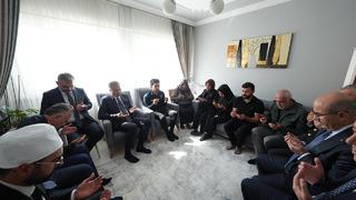 Cumhurbaşkanı Erdoğan, şehit polis memuru Şeyda Yılmaz'ın babasıyla telefonda görüştü