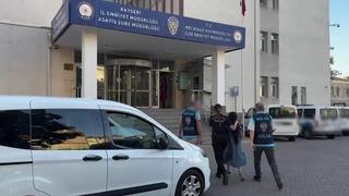 Kayseri'de AVM otoparkında uygunsuz hareketler yapan çift gözaltına alındı