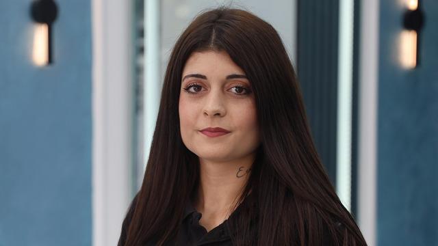 Kardeşinde gördü, beğenmedi 'Ben yaparım' deyip kolları sıvadı! Her yeni müşteri şaşkına dönüyor