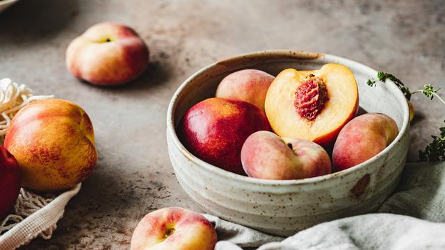 Şeftali hangi mevsimde yetişir, yazın yetişir mi? Şeftali hangi mevsimde ekilir?