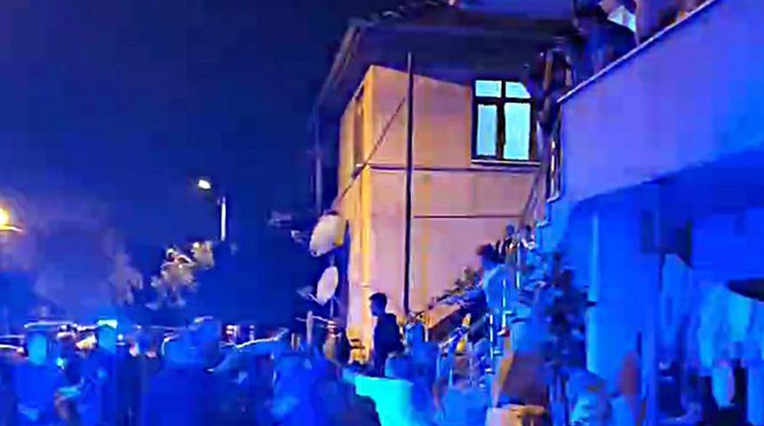 Mahalle karıştı, ortalık birbirine girdi! Toplanıp evini taşladılar... 