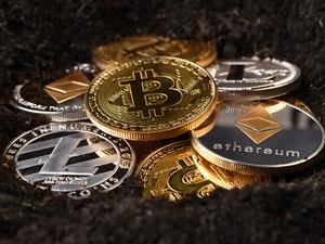 Bitcoin sounds alarm: Year-to-date gains erased