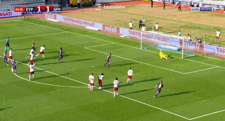 Gaziantep FK kalecisi Eyüspor maçında 1 dakikada içinde 2 penaltı kurtarıp inanılmazı başardı! G3