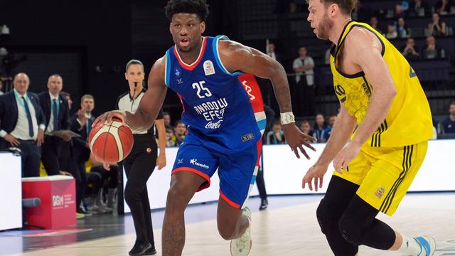 37. Erkekler Cumhurbaşkanlığı Kupası'nı Fenerbahçe Beko'yu 83-82 yenen Anadolu Efes kazandı!