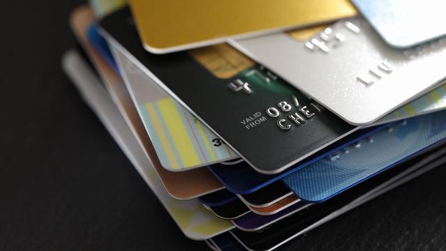 Nakit ödemeye yüzde 10 indirim, kredi kartına yüzde 20 komisyon! 'Uyanık' esnafın vergi oyununa tek çözüm fiş istemek