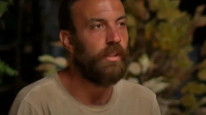 Mert Öcal ve Sude Burcu'nun düğününe böyle gitti! Sercan Yıldırım gömleğindeki ruj izini fark etmedi! Görenler şaştı kaldı