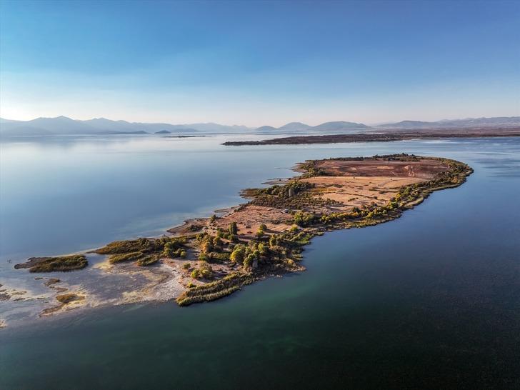 Konya'da satılık ada 'Çok talep var' 165 milyon TL! Metrekaresi 9 dolar... Bir bir geliyorlar 'Heyecan uyandırıyor, kentte böyle bir yer yok' G3