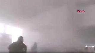 Van Ferit Melen Havalimanı'nda yangın paniği! Göz gözü görmüyor: Yolcular tahliye edildi