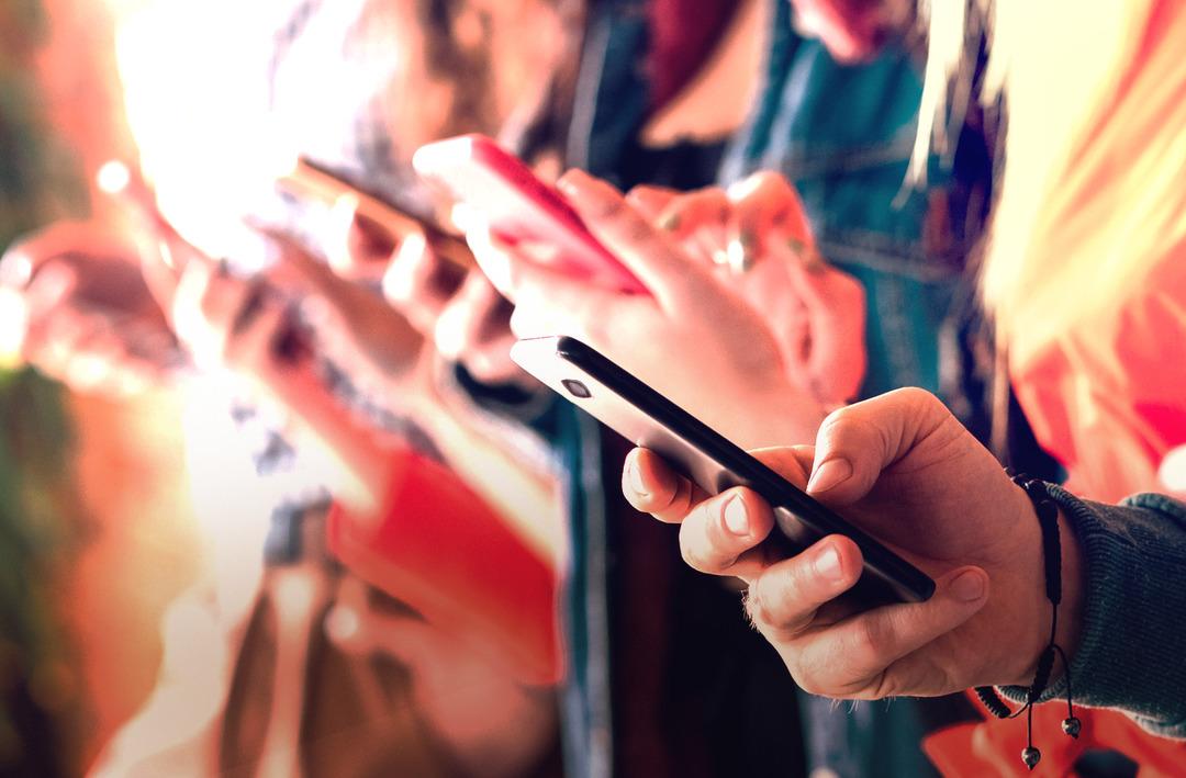 Mobil bankacılıkta skandal iddia! Hesaplardan izinsiz para g&ouml;nderip, kredi &ccedil;ekmişler... M&uuml;şteri hizmetleri kilit, banka hesaplarını ve kartlarını kapatıyorlar