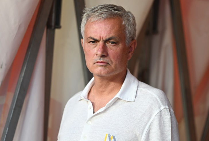 Antalyaspor-Fenerbahçe maçındaki o protesto dünyayı ayağa kaldırdı! Herkes onu konuşuyor... "Bir Mourinho şovu daha" G3