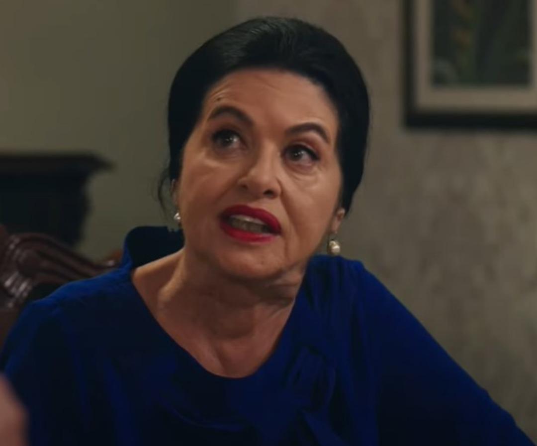 Usta oyuncu Nilg&uuml;n Kasapbaşoğlu'nun 3 katlı l&uuml;ks villası g&uuml;ndem oldu! G&ouml;renler hayran kaldı 