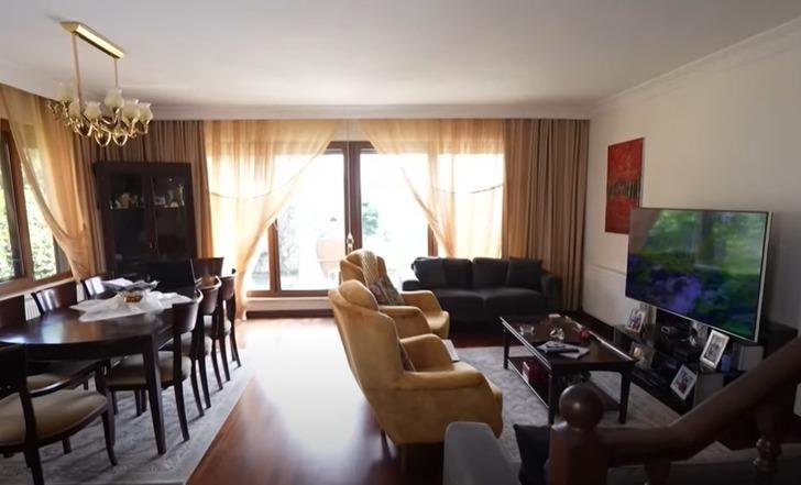 Usta oyuncu Nilgün Kasapbaşoğlu'nun 3 katlı lüks villası gündem oldu! Görenler hayran kaldı  G4