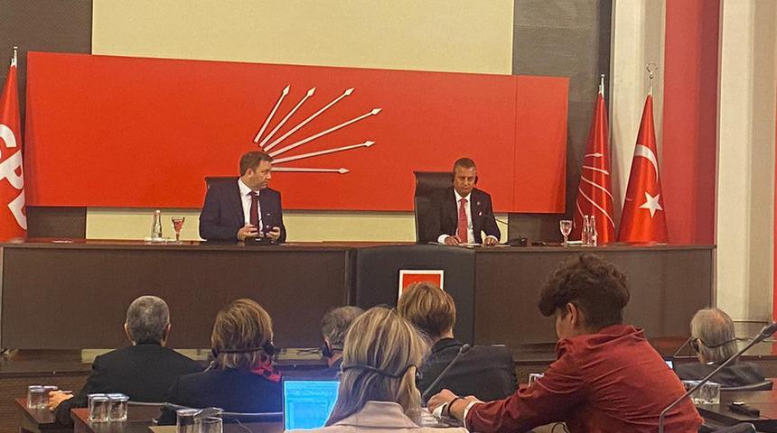 Cumhurbaşkanı adayı tartışmalarına Özgür Özel'den yanıt: 'Parti adayını belirleyecek, onun dışında bir aday söz konusu değil'