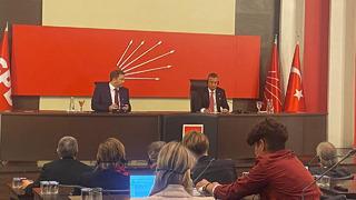 Cumhurbaşkanı adayı tartışmalarına Özgür Özel'den yanıt: 'Parti adayını belirleyecek, onun dışında bir aday söz konusu değil'