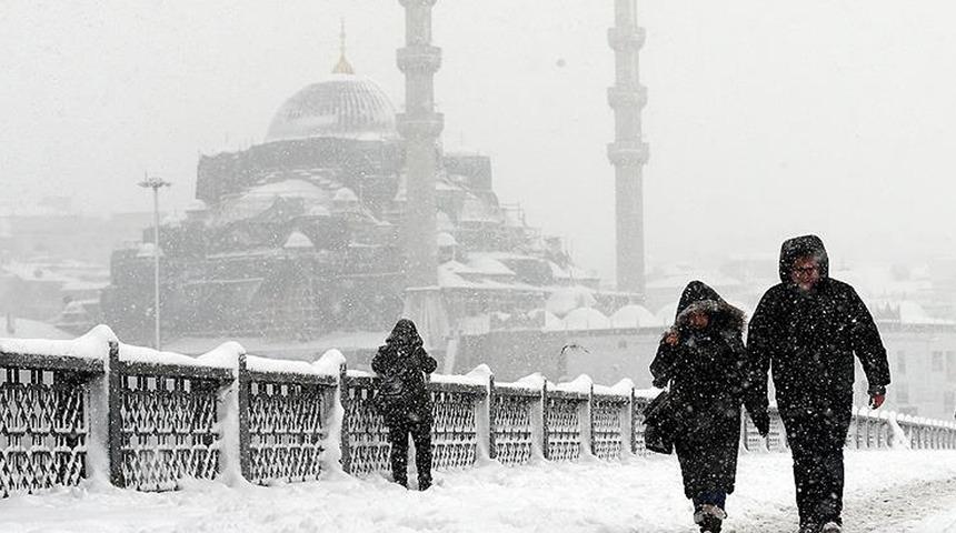 İstanbul'a kar yağacak mı? Bu kış nasıl geçecek? Bünyamin Sürmeli 'En yüksek olasılık...' deyip açıkladı