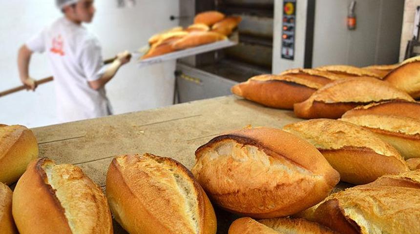 '41 çeşit maliyet girdisi var' diyerek açıkladı! İzmir'de ekmeğe yüzde 25 zam geldi
