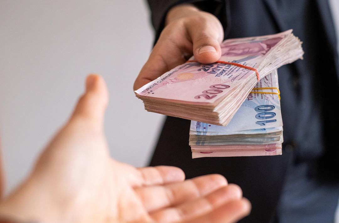 Emekli banka promosyonu 24 bin TL'ye çıktı! Kampanyalar katlandıkça katlandı 'Emeklinin işine geliyor' Kredi faizinden market harcamasına... Yüzde 50 indirim