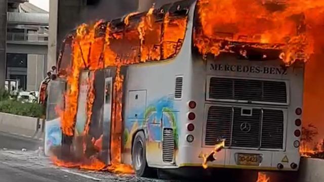 Anakolu öğrencilerini taşıyordu! Tayland'daki okul gezisi trajediye dönüştü: Yanarak hayatlarını kaybettiler