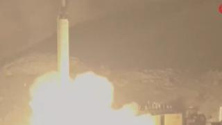 İran, İsrail’e balistik füzelerin fırlatıldığı ana ait görüntüleri paylaştı! İlk kez hipersonik Fettah-1 füzelerini kullandılar