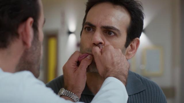 Dudaklarına yapıştı! Bahar'da Timur ve Evren'in sahnesi yeni bölüme damga vurdu! 