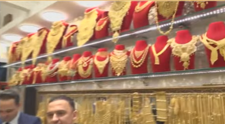 Ünlü sunucu Kapalıçarşı'da... Ne gram, ne çeyrek yatırımcıların yeni gözdesi bu! "Arsa, araba hiçbir şey para etmiyor" G1