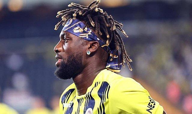 Fenerbahçe'de Allan Saint-Maximin krizi! Takım arkadaşları Mourinho'ya şikayet etti 640xauto