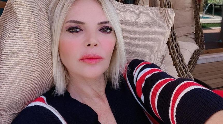 2 memesi birden alınacak... Fulden Uras bir kez daha bıçak altına yatıyor! Sevenlerinden dua istedi