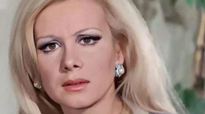 Hastanedeki görüntüsü herkesi üzmüştü! Yeşilçam'ın efsanesi Filiz Akın'ın sağlık durumu nasıl? İşte son açıklama