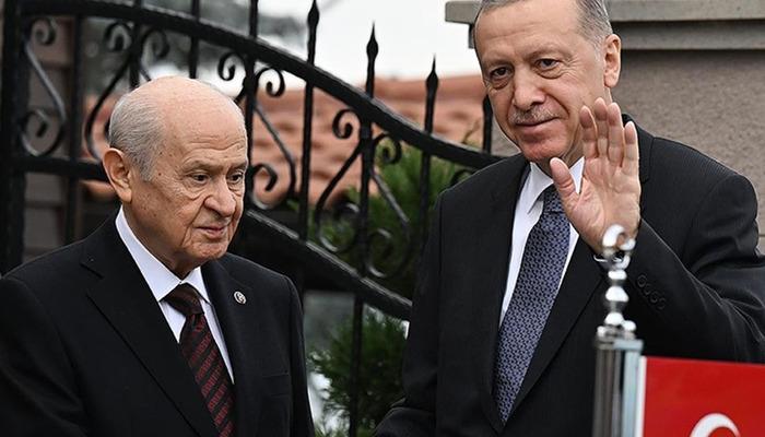 Cumhurbaşkanı Erdoğan ve MHP lideri Bahçeli'den sürpriz görüşme... Tespih detayı dikkat çekti