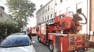 Boş konteynerde elektrik kontağından yangın çıktı, 2 işçi hastaneye kaldırıldı