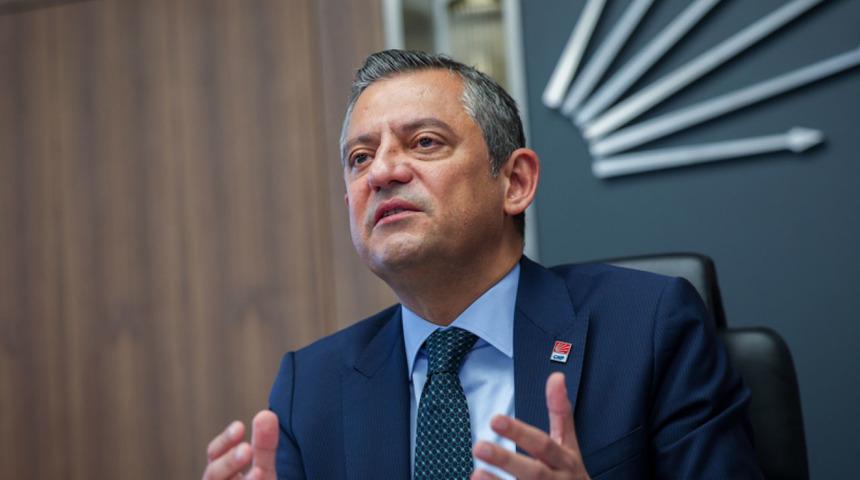 CHP lideri Özgür Özel, Bakan Tekin'e seslendi: Listeyi ver, okullara karanlıkta gelelim