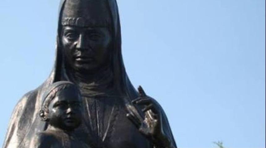 Tarihte Hayme Ana kimdir? Hayme Ana ger&ccedil;ekte ne zaman &ouml;lm&uuml;şt&uuml;r? (Hayma Ana/Hayme Hatun) 