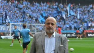 Adana Demirspor taraftarı sokağa çıktı! ''Kulüp sosyal medyadan yönetilmez''