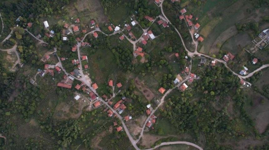 Gören bir daha baktı! Bu köyün kalbi var